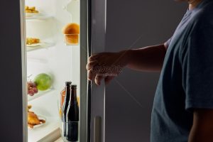 Aprire il frigorifero