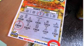 “Il trucco è nei codici sotto” | Gratta e Vinci, questo furbetto napoletano ha scoperto come trovare i premi medi