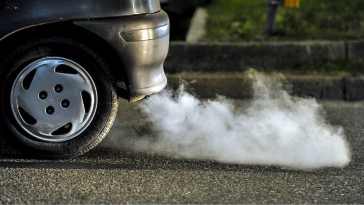 fumo-tubo-scarico-polveri-sottili diesel (Fonte web) - moralizzatore.it