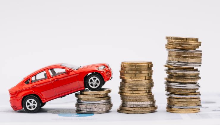 Bollo auto, pessime sorprese per gli italiani: "Lo pagate doppio a giugno"