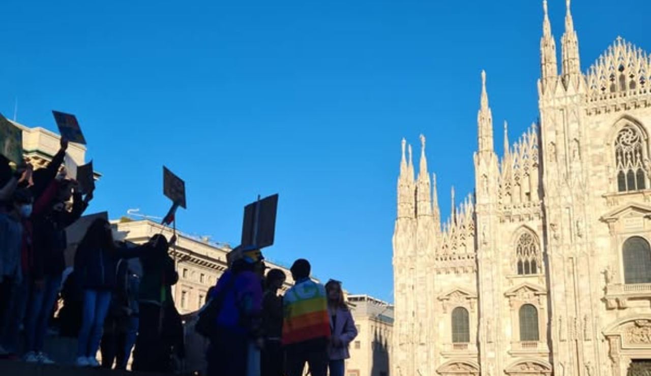 Guerra Milano (facebook) - moralizzatore.it