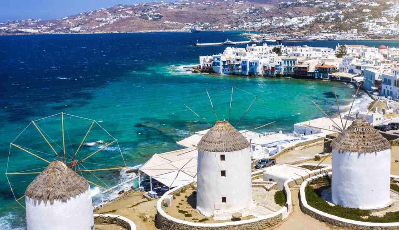 Mykonos (web) - moralizzatore.it