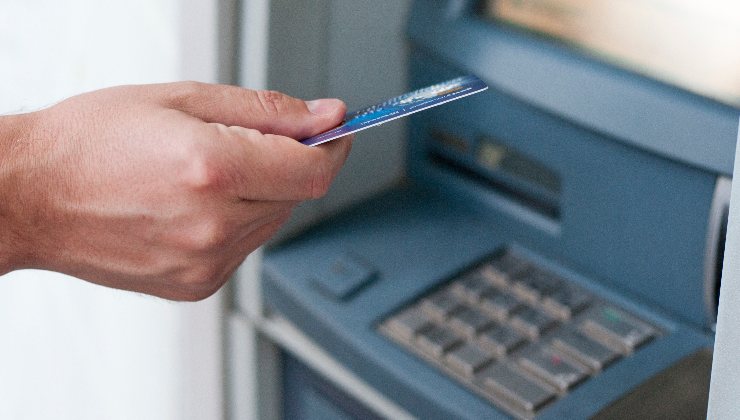 Addio bancomat, potete dimenticarveli: correte a prelevare tutto