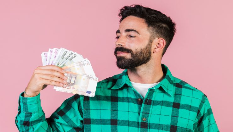 Agenzia delle Entrate, "Regaliamo 10mila euro a chi ha una casa"