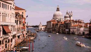 Ultim'ora, "Venezia spostata in Spagna": italiani dovete rinunciarci