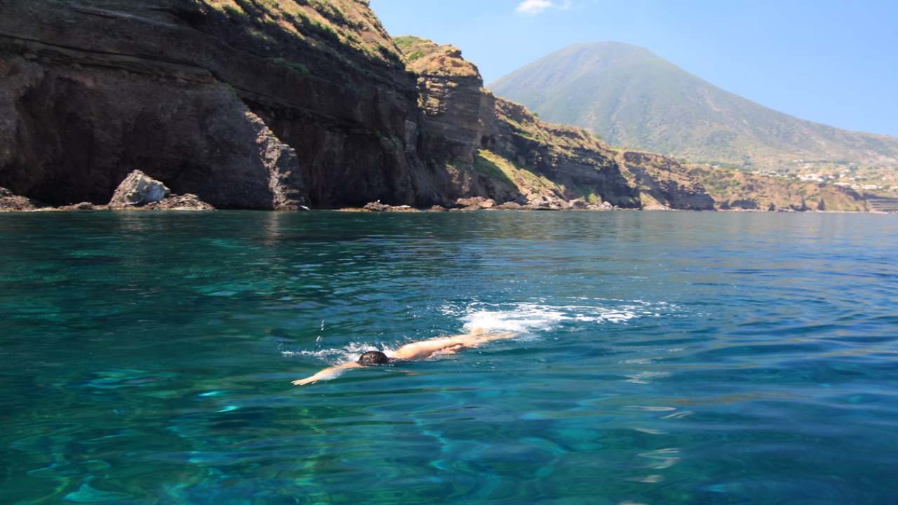 “È la meta estiva dei vip”: questa è l’isola delle Eolie più esclusiva
