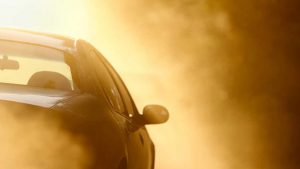 Bimbo muore in auto