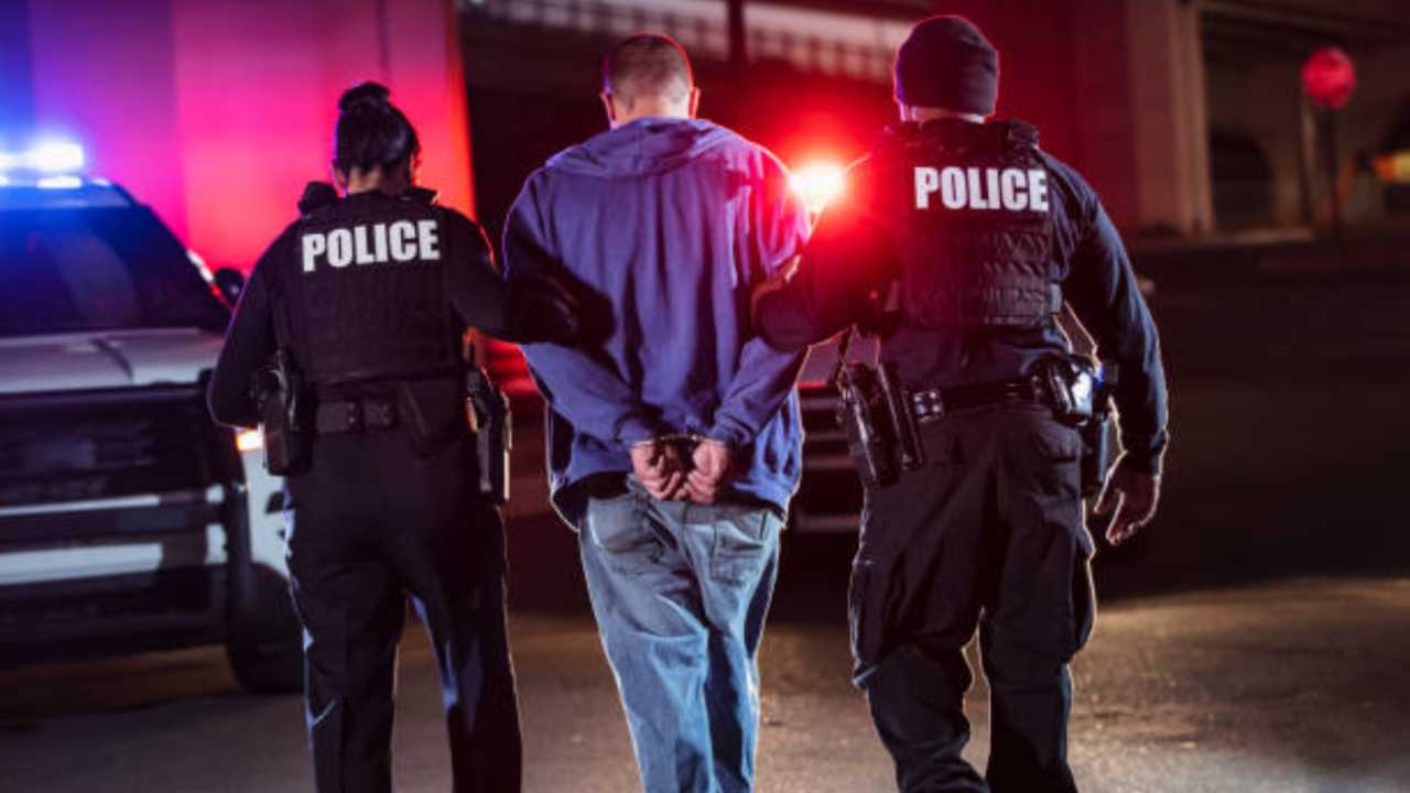 Arresto di un 17enne in Ontario